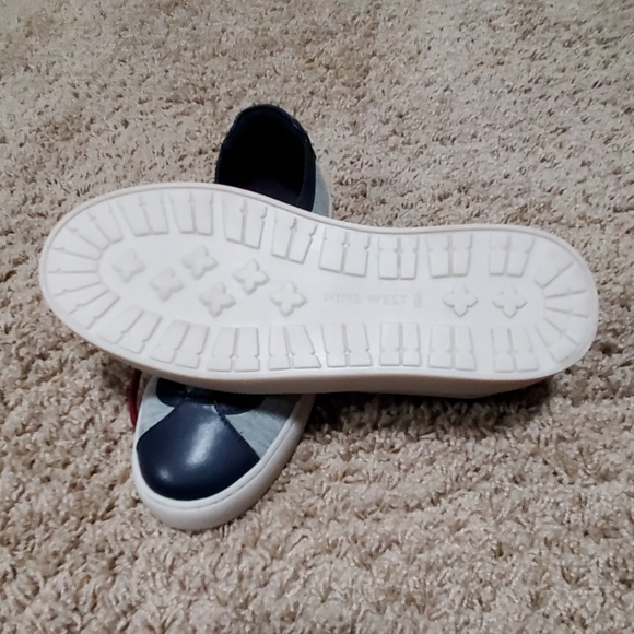 Nine West Sneakers - Picture 3 of 4